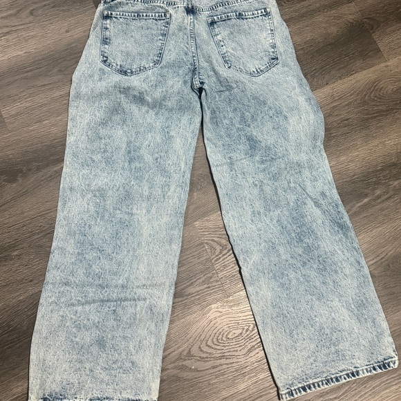 Women's Light Blue Jeans - Picture 2 of 5